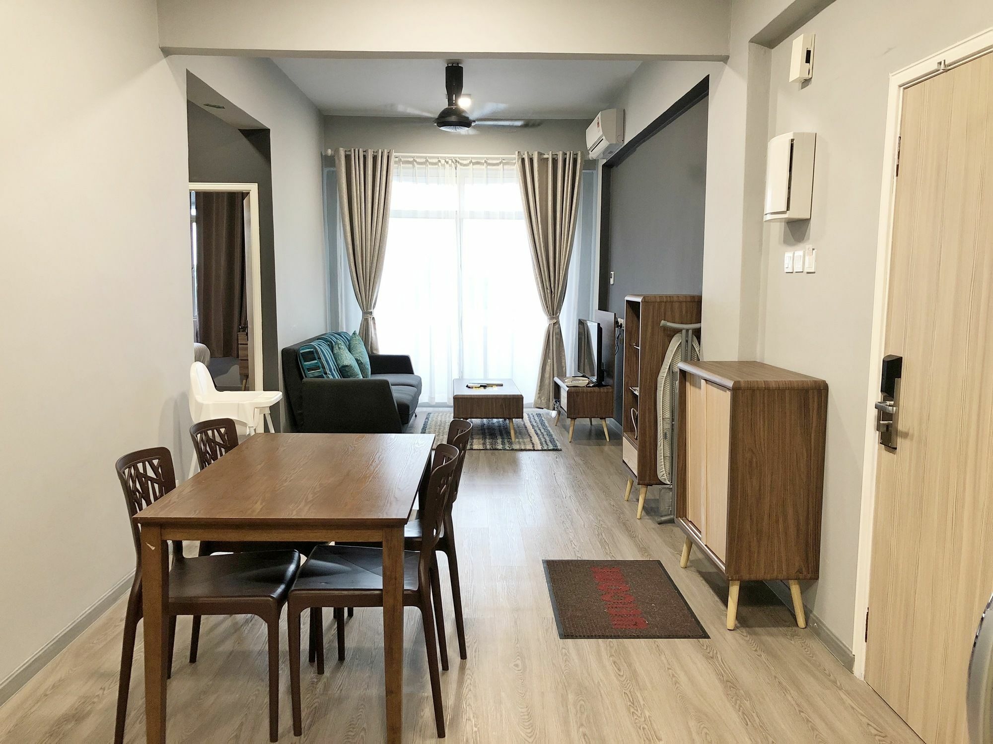 Seaview Apartment Kuah Exterior foto